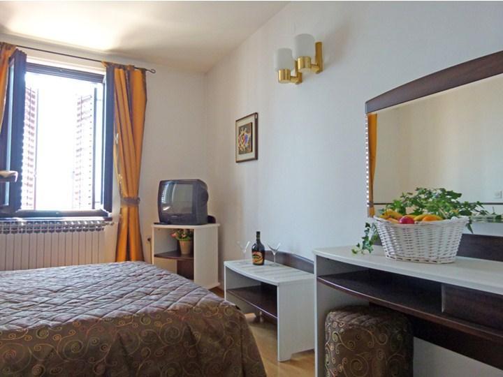 Hotel Kastel 크리크베니카 외부 사진