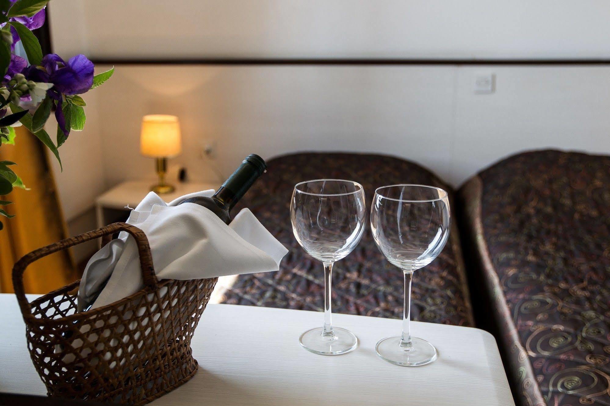 Hotel Kastel 크리크베니카 외부 사진