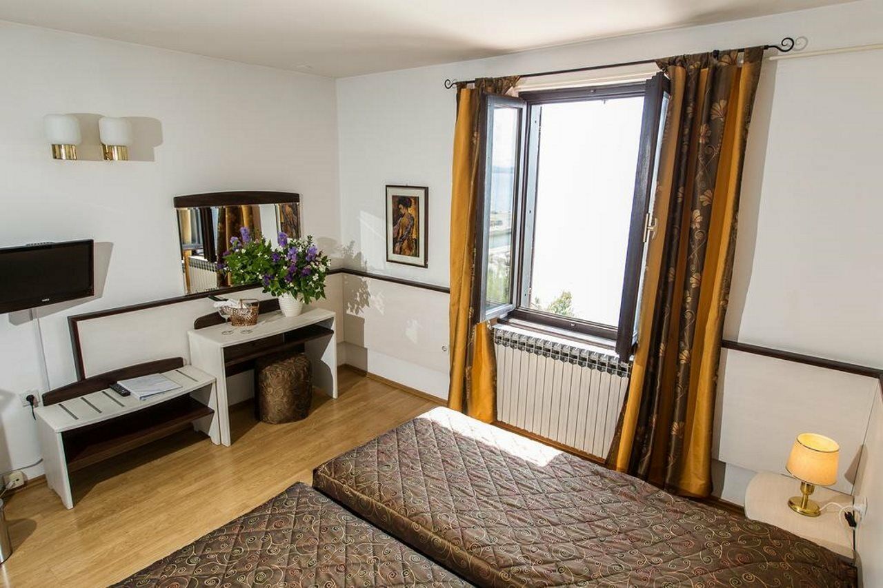 Hotel Kastel 크리크베니카 외부 사진